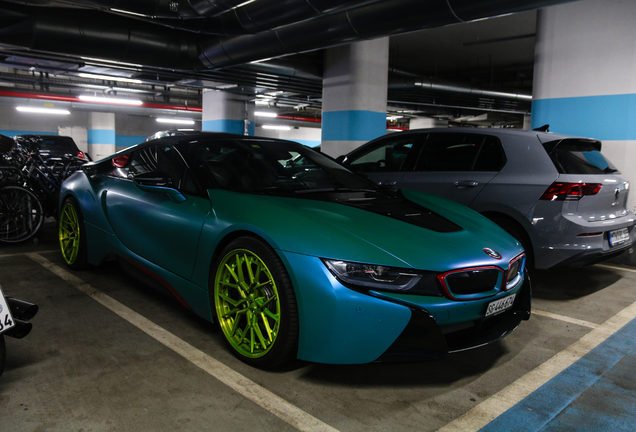 BMW i8 Roadster