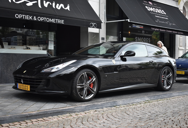 Ferrari GTC4Lusso