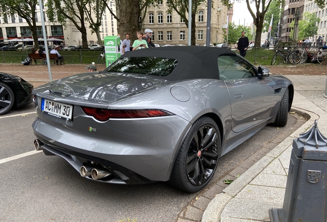 Jaguar F-TYPE R Convertible 2017