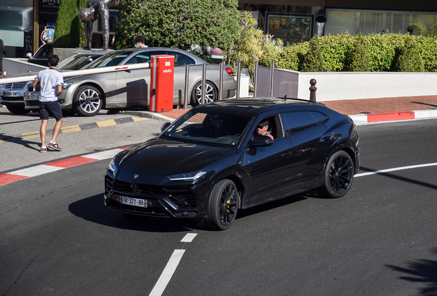 Lamborghini urus