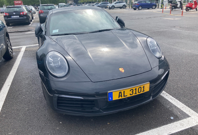 Porsche 992 Carrera 4S