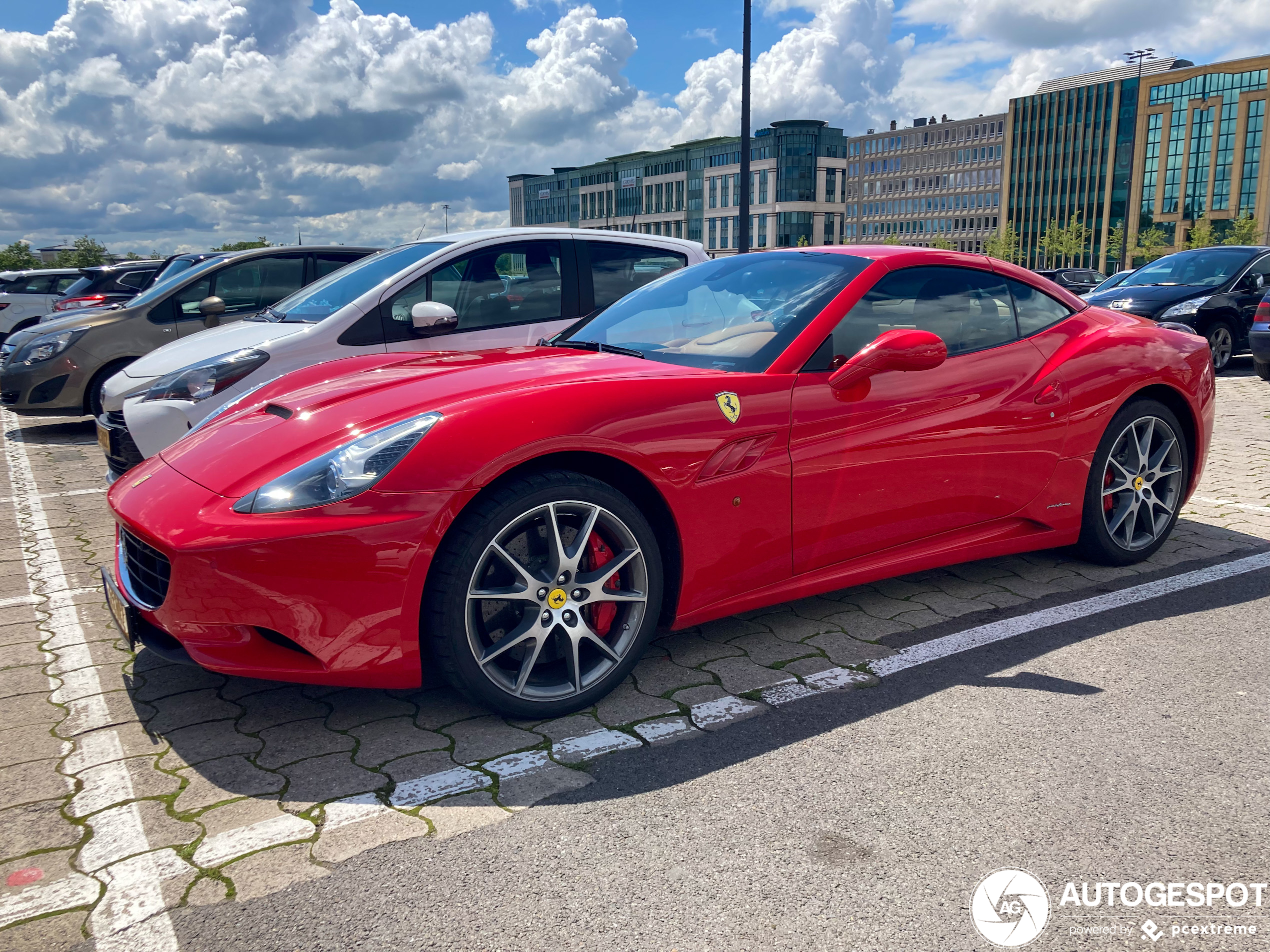 Ferrari California