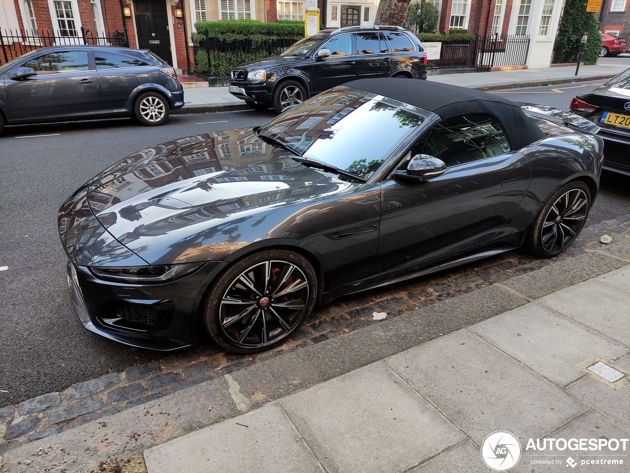 Jaguar F-TYPE R Convertible 2020