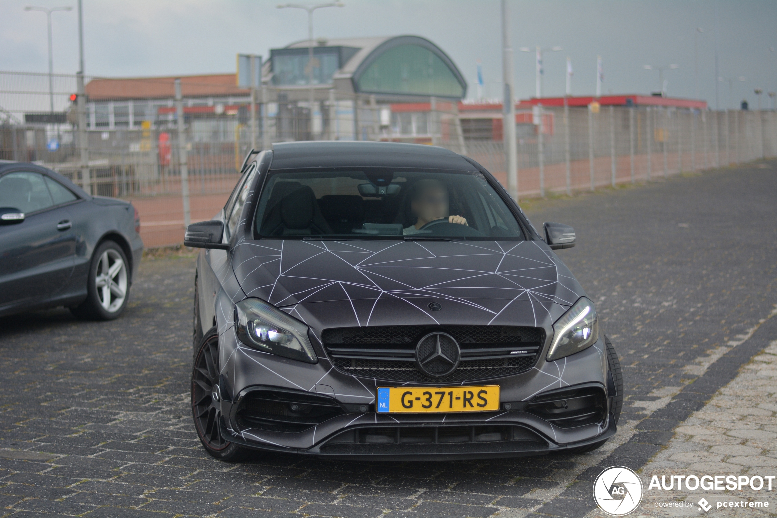 Mercedes-AMG A 45 W176 2015