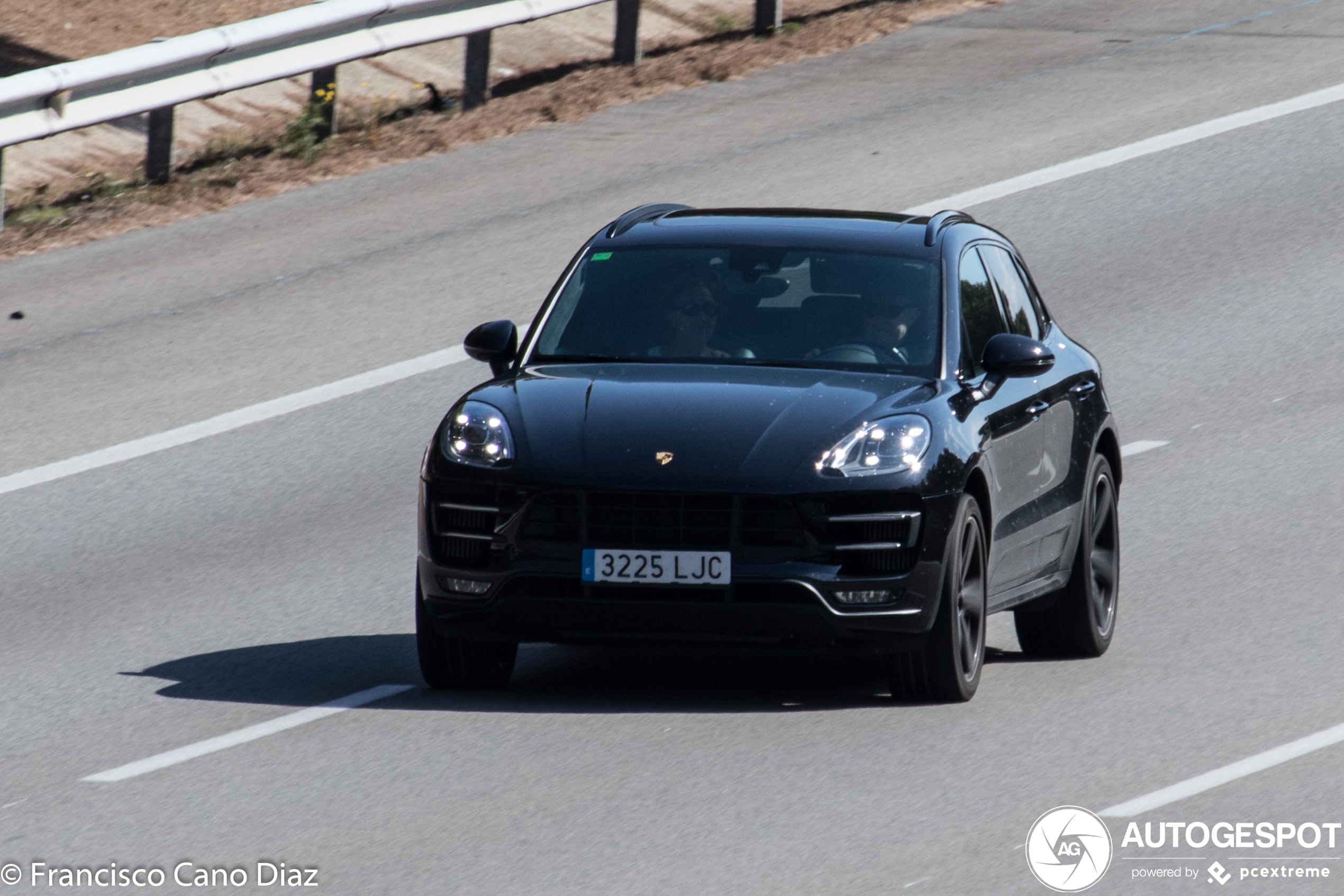 Porsche 95B Macan Turbo