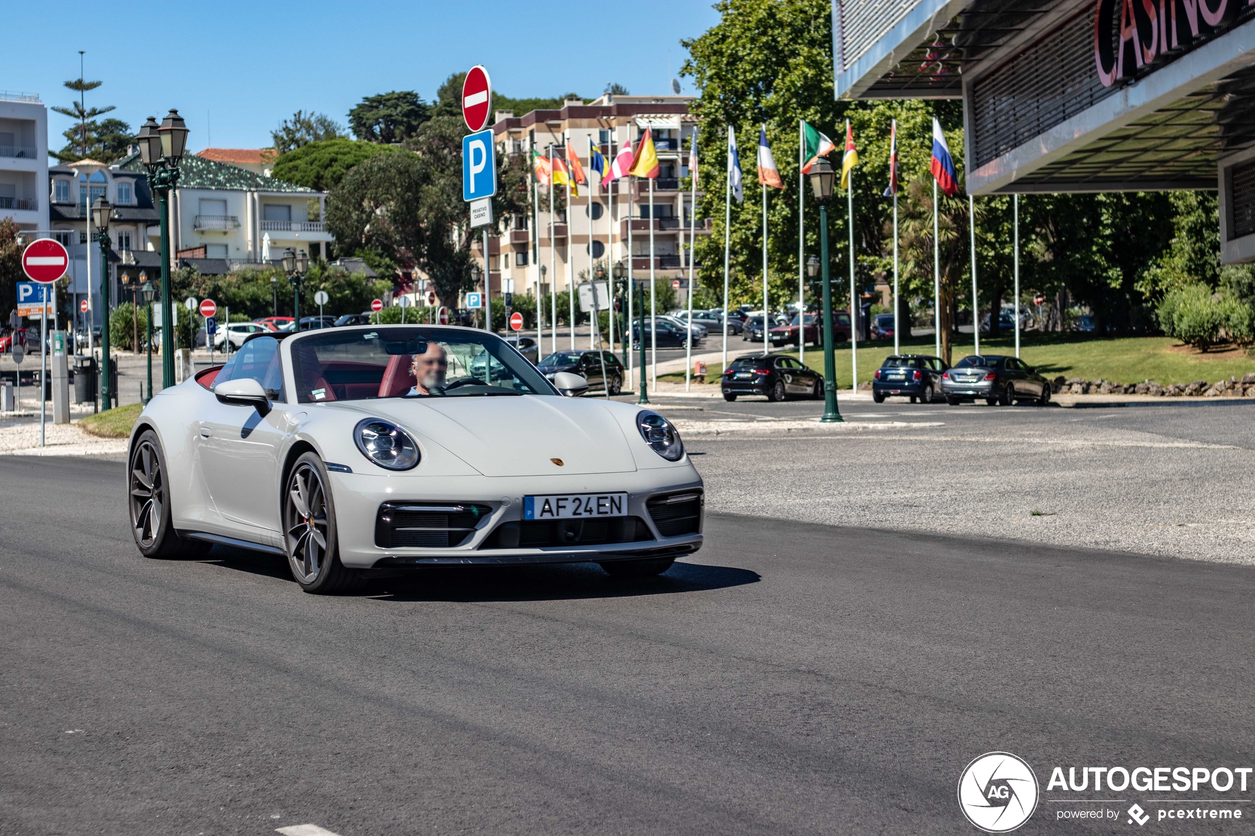 Porsche 992 Carrera 4S Cabriolet