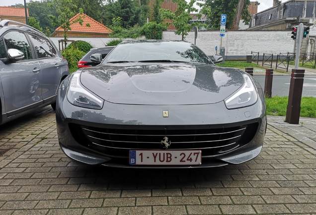 Ferrari GTC4Lusso