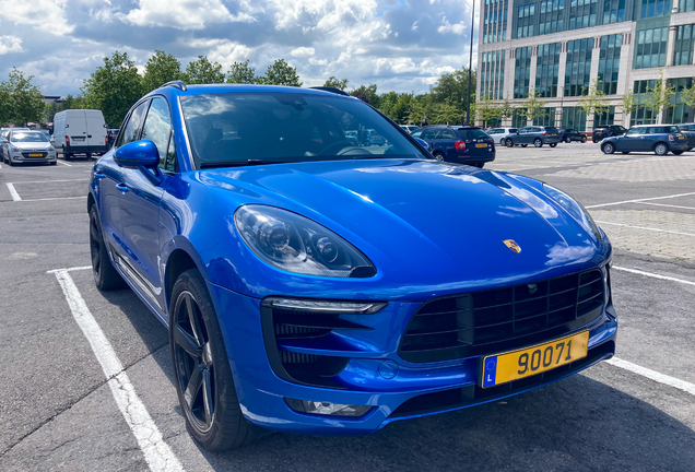 Porsche 95B Macan GTS