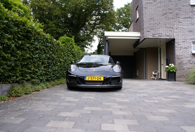 Porsche 991 Carrera 4 GTS Cabriolet MkII