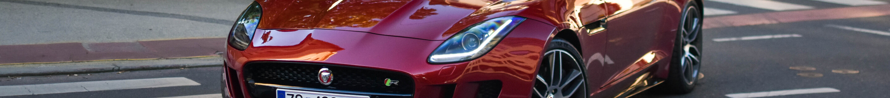 Jaguar F-TYPE R Coupé