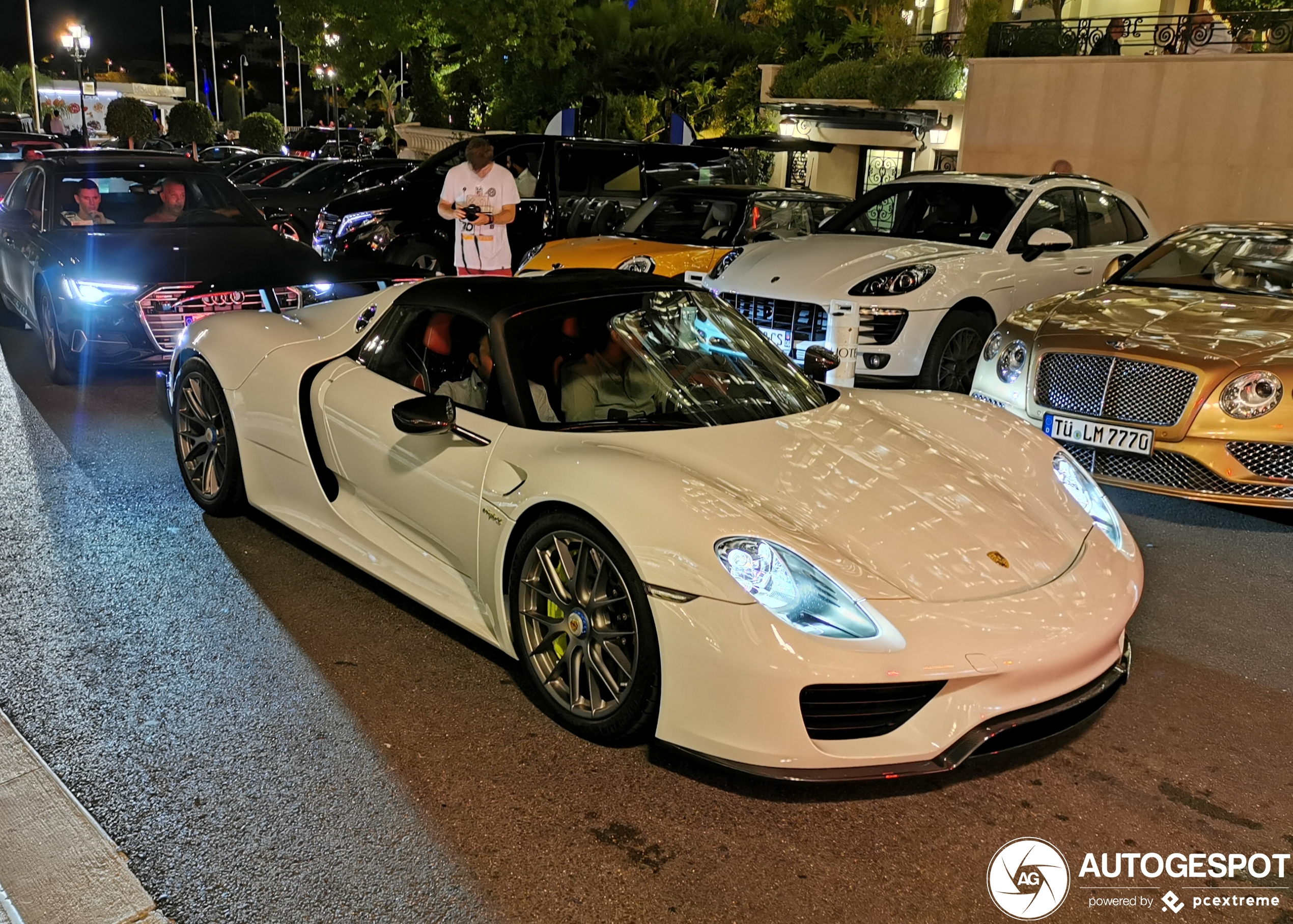 Porsche 918 Spyder Weissach Package