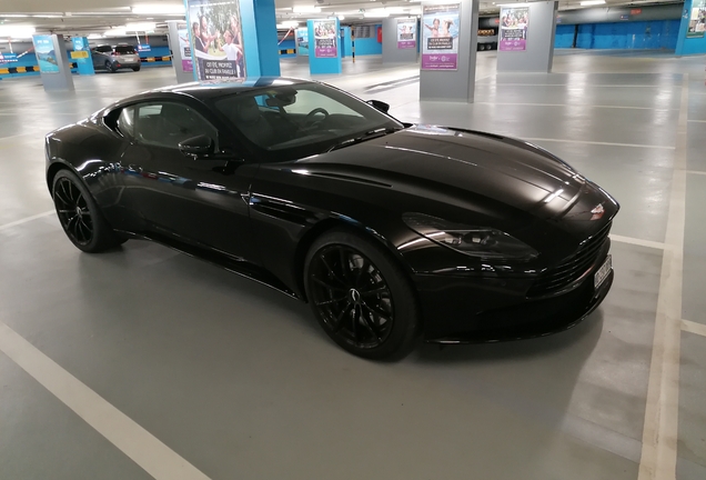 Aston Martin DB11 V8