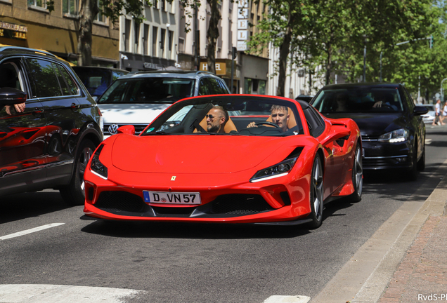 Ferrari F8 Spider