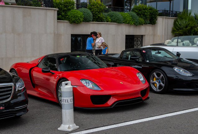 Porsche 918 Spyder Weissach Package