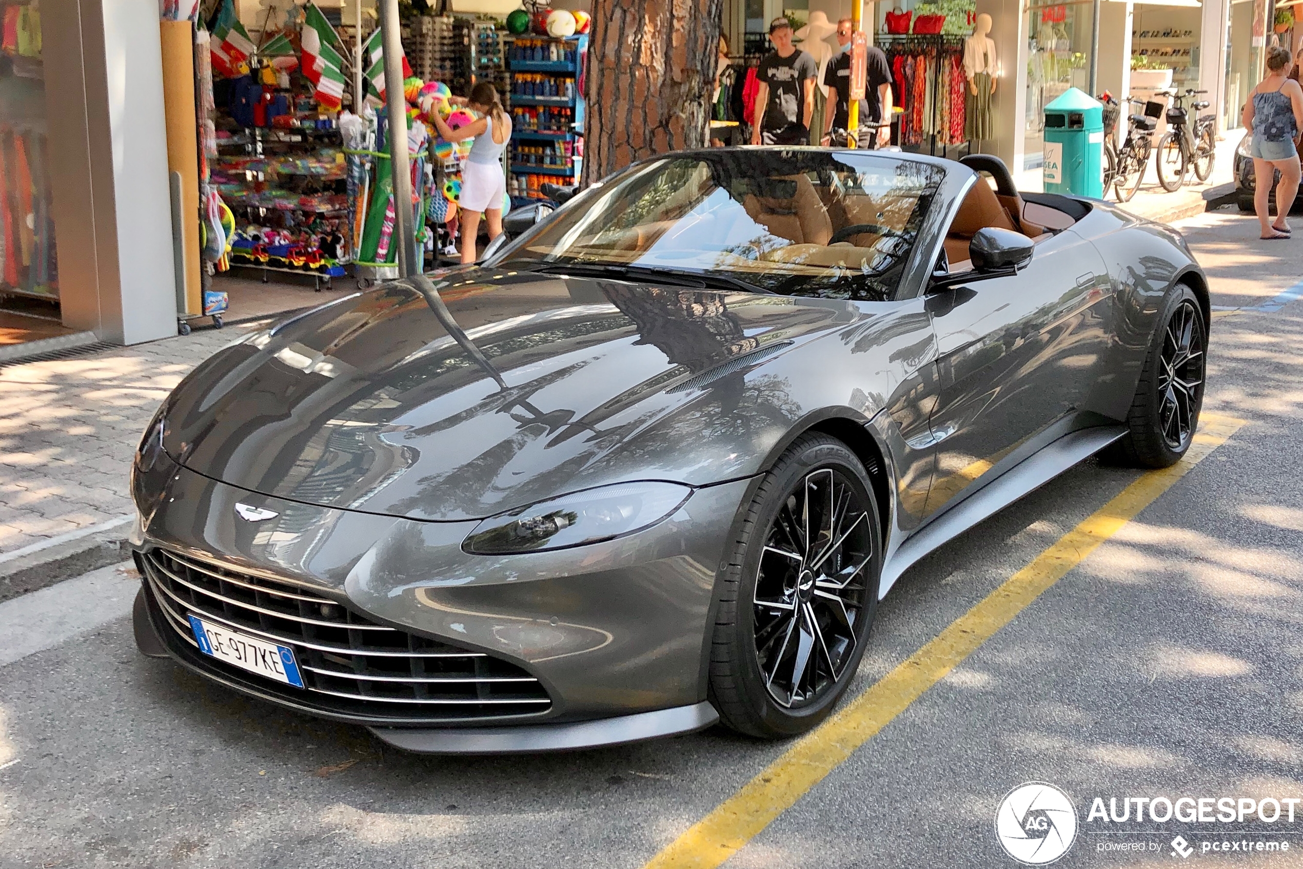 Aston Martin V8 Vantage Roadster 2020