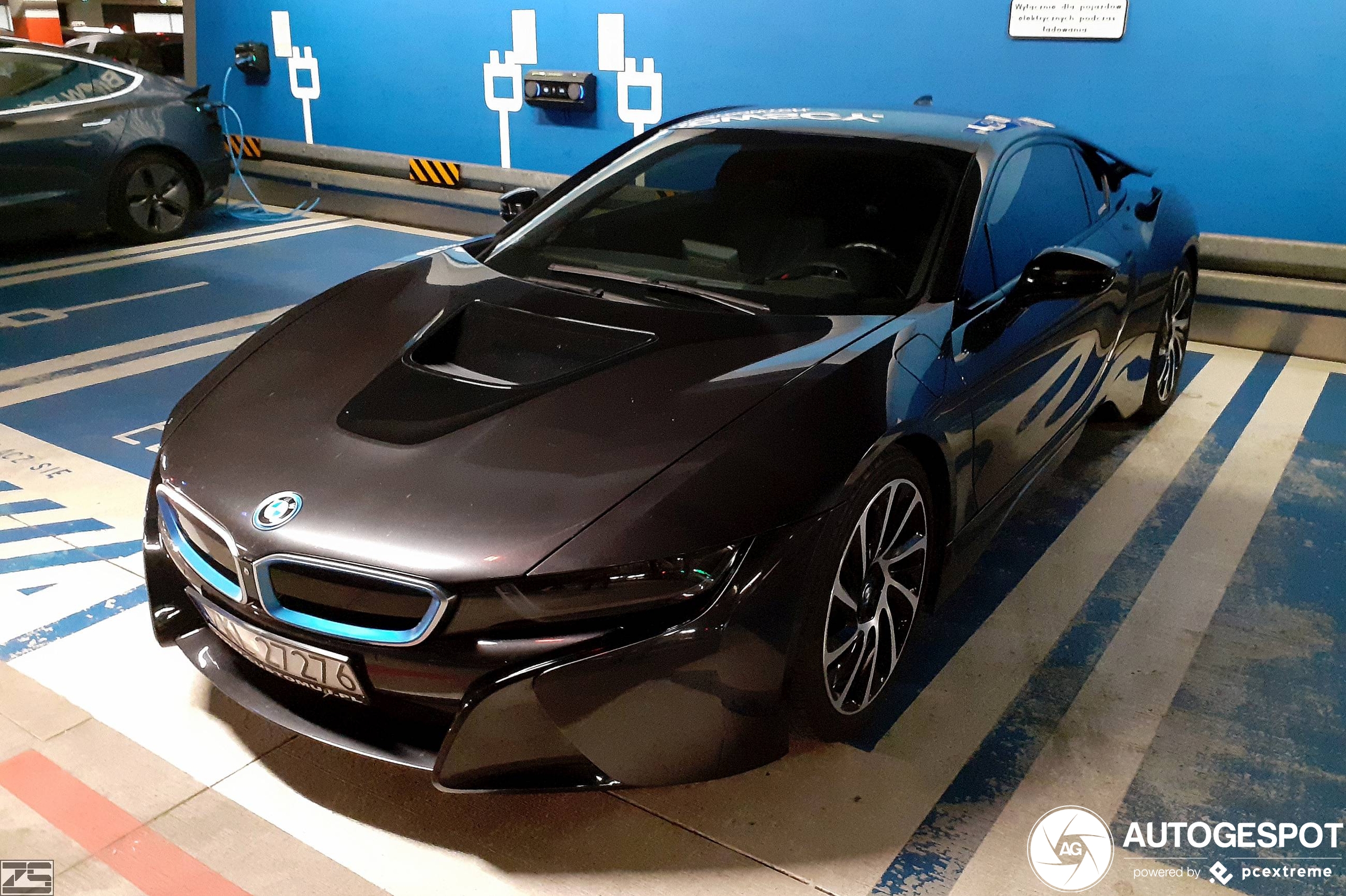 BMW i8