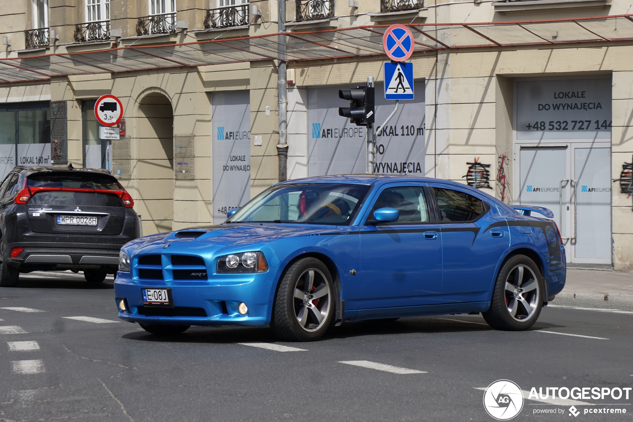 Dodge Charger SRT-8 Super Bee