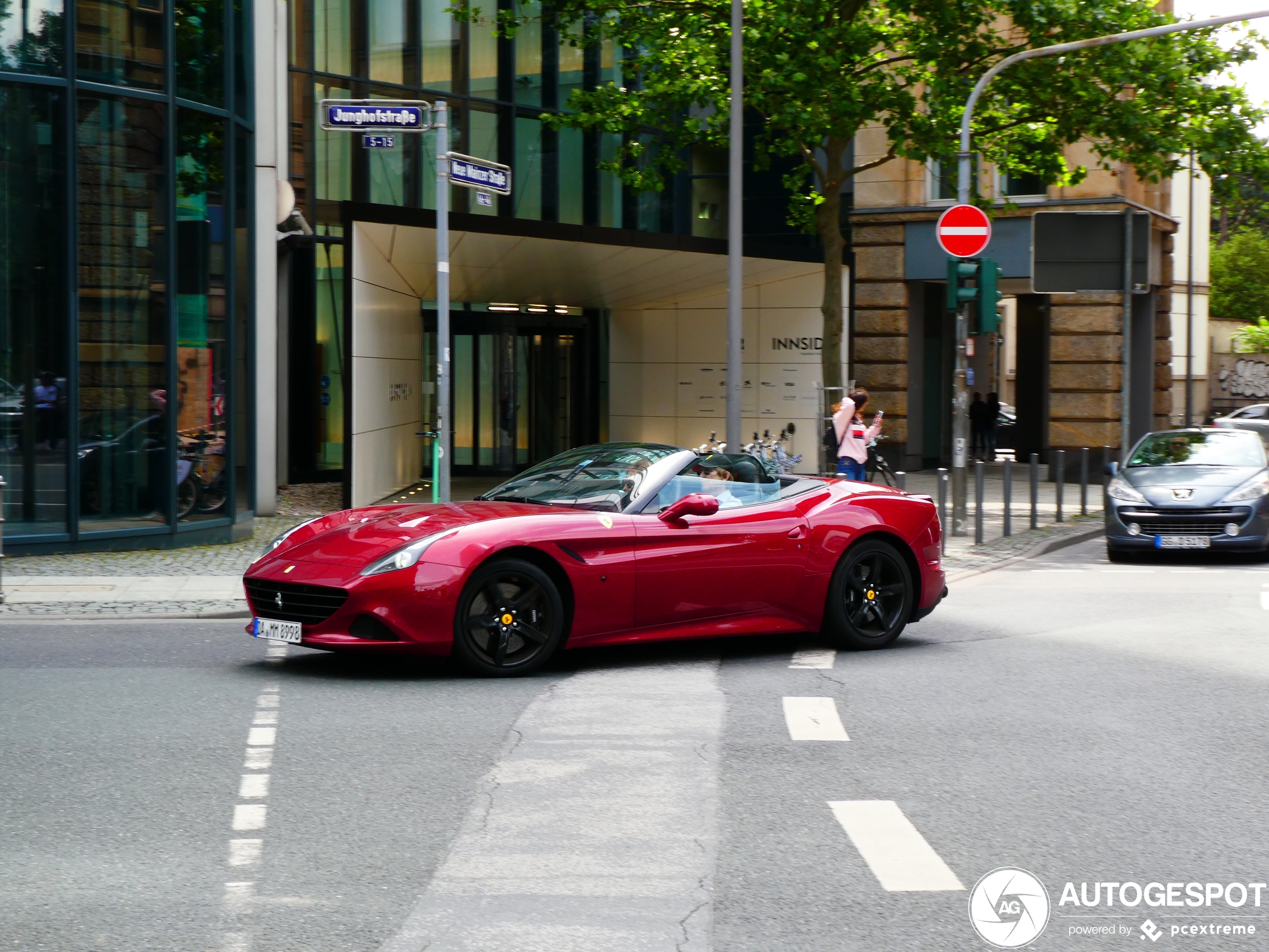 Ferrari California T