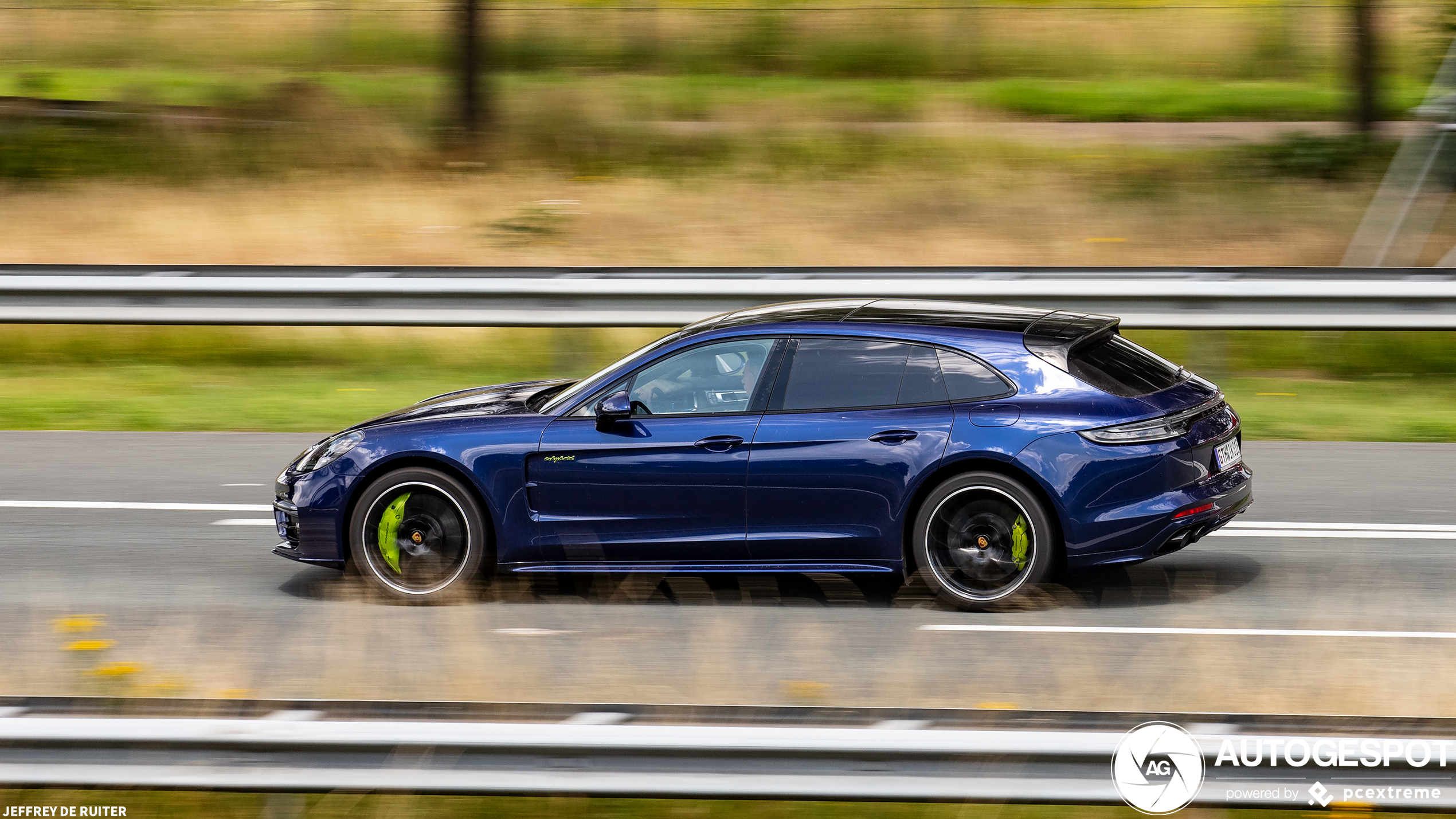 Porsche 971 Panamera Turbo S E-Hybrid Sport Turismo MkII