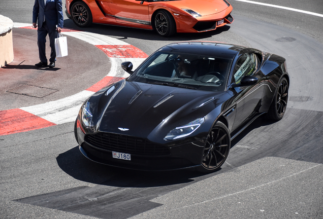 Aston Martin DB11 AMR