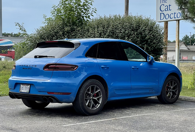 Porsche 95B Macan GTS