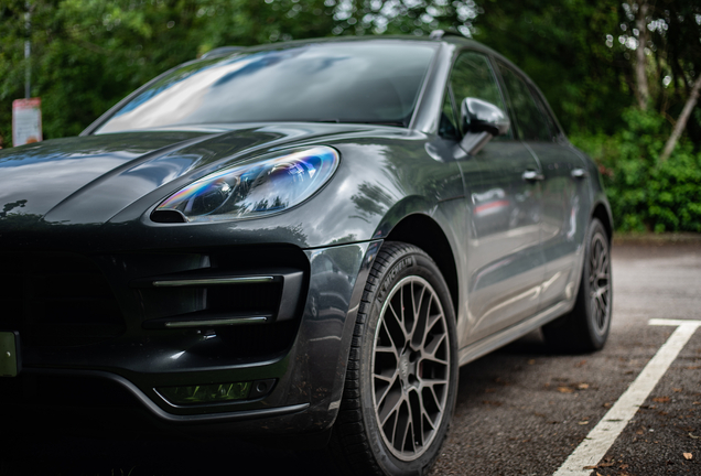 Porsche 95B Macan Turbo