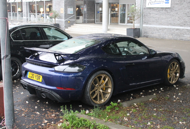 Porsche 718 Cayman GT4