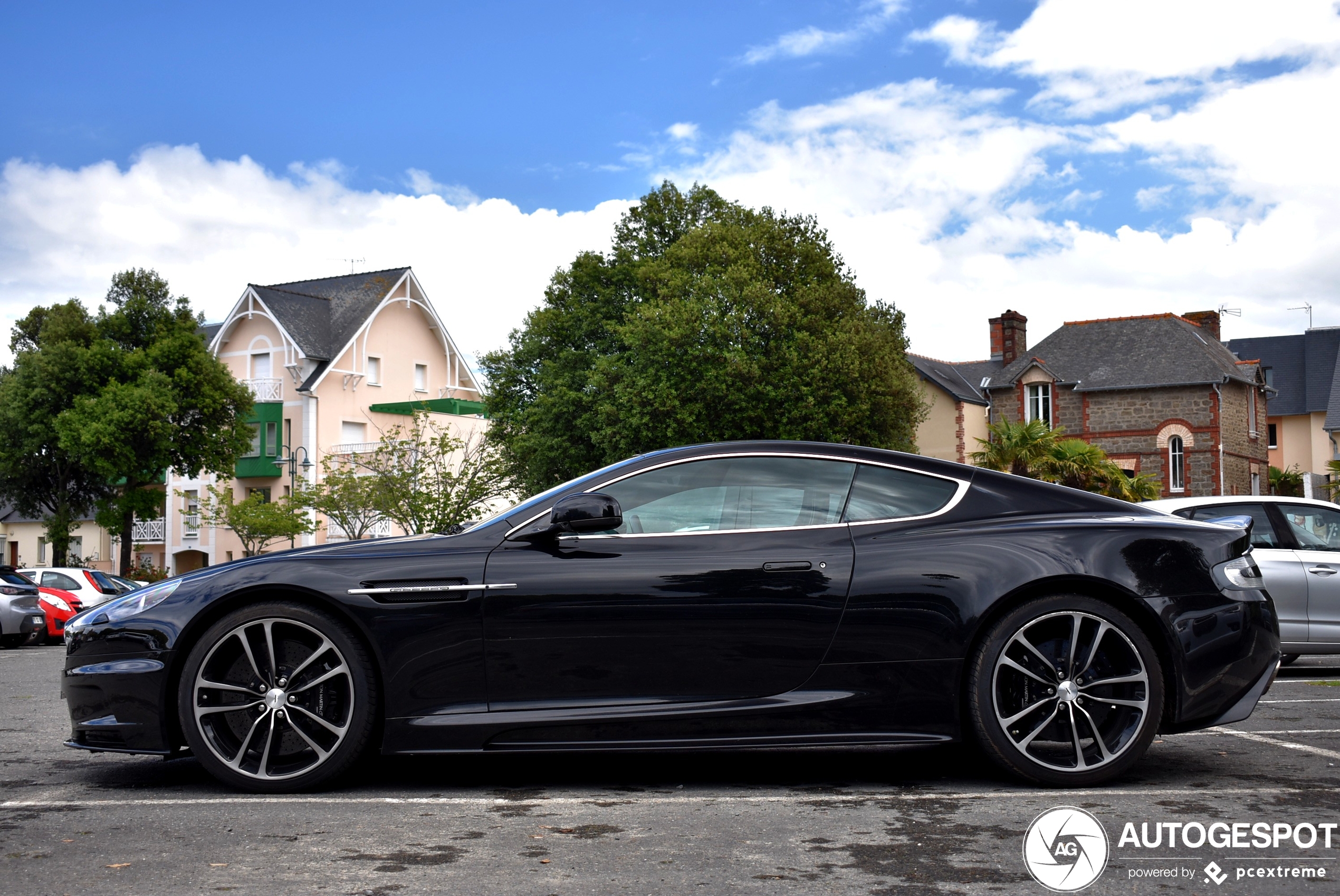 Aston Martin DBS