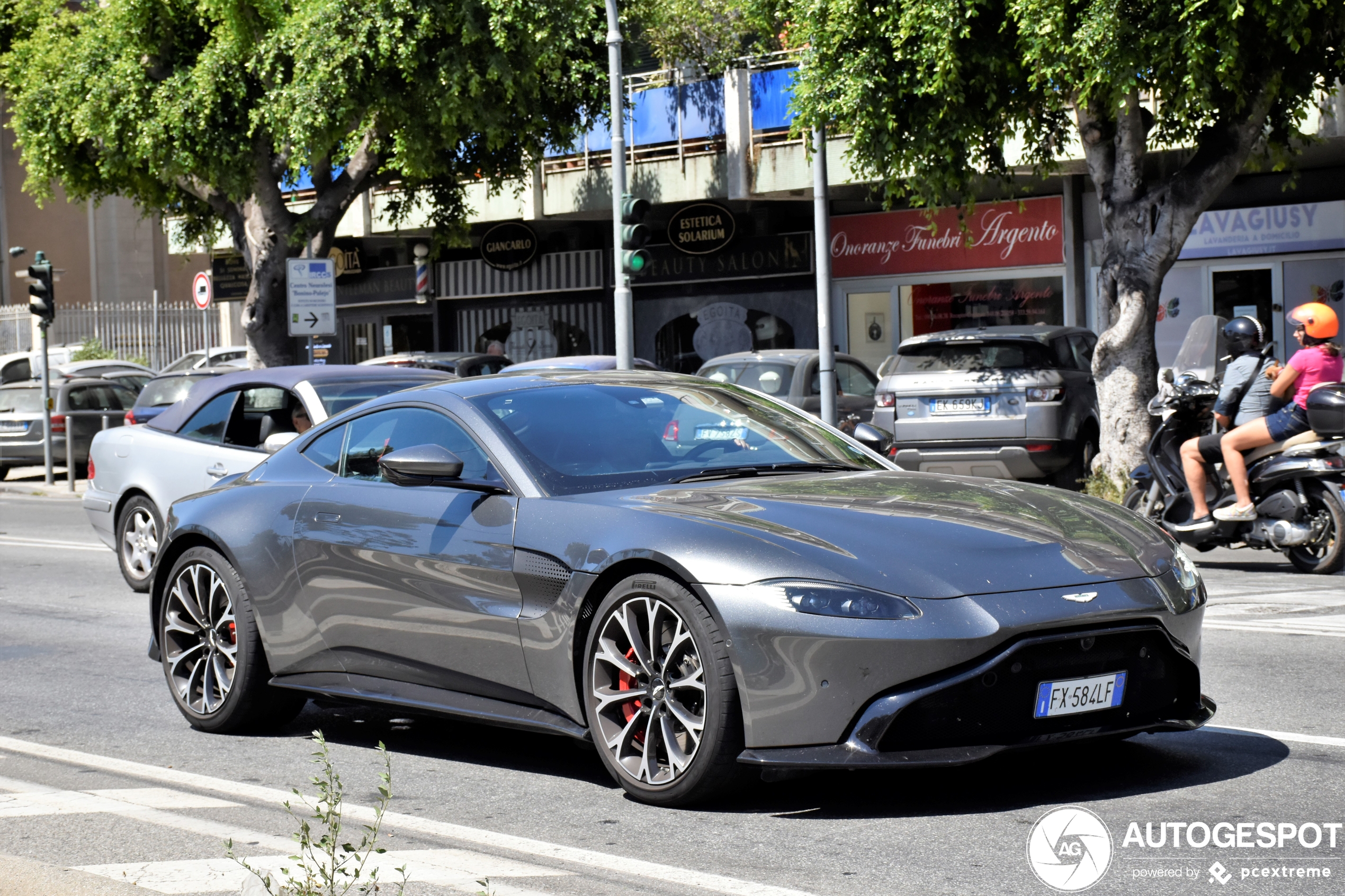 Aston Martin V8 Vantage 2018