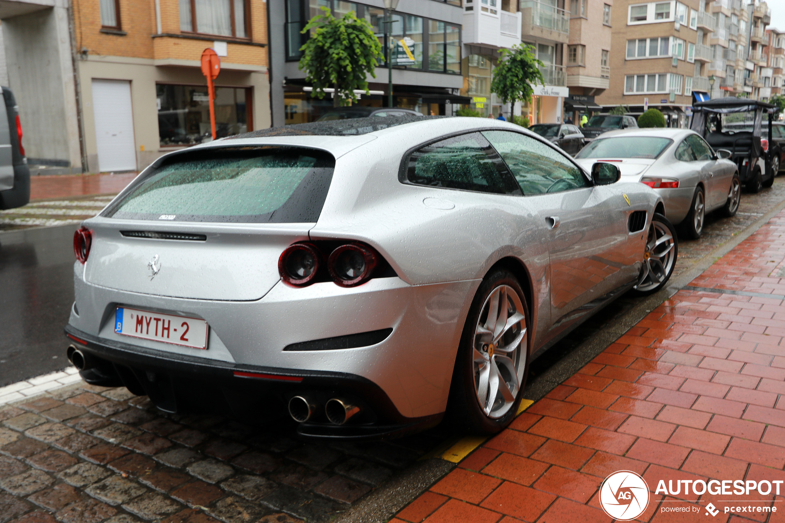 Ferrari GTC4Lusso T