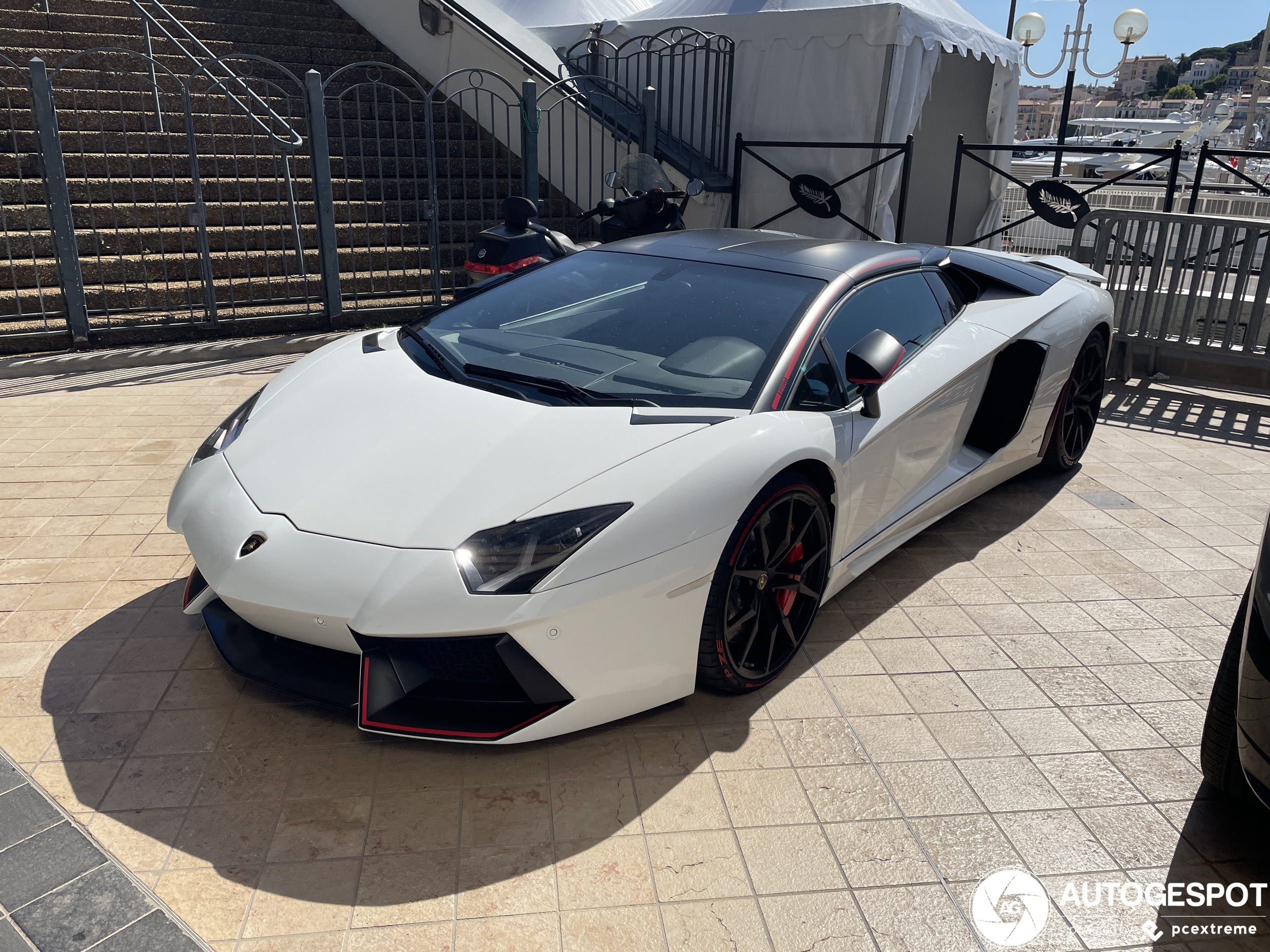 Lamborghini Aventador LP700-4 Roadster Pirelli Edition