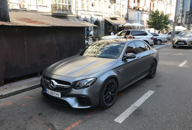 Mercedes-AMG E 63 S W213 Edition 1