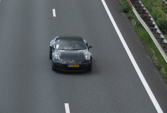 Porsche 992 Carrera 4S Cabriolet