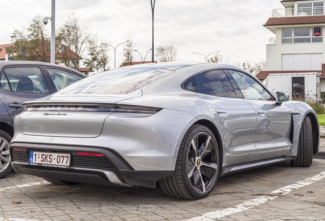 Porsche Taycan Turbo