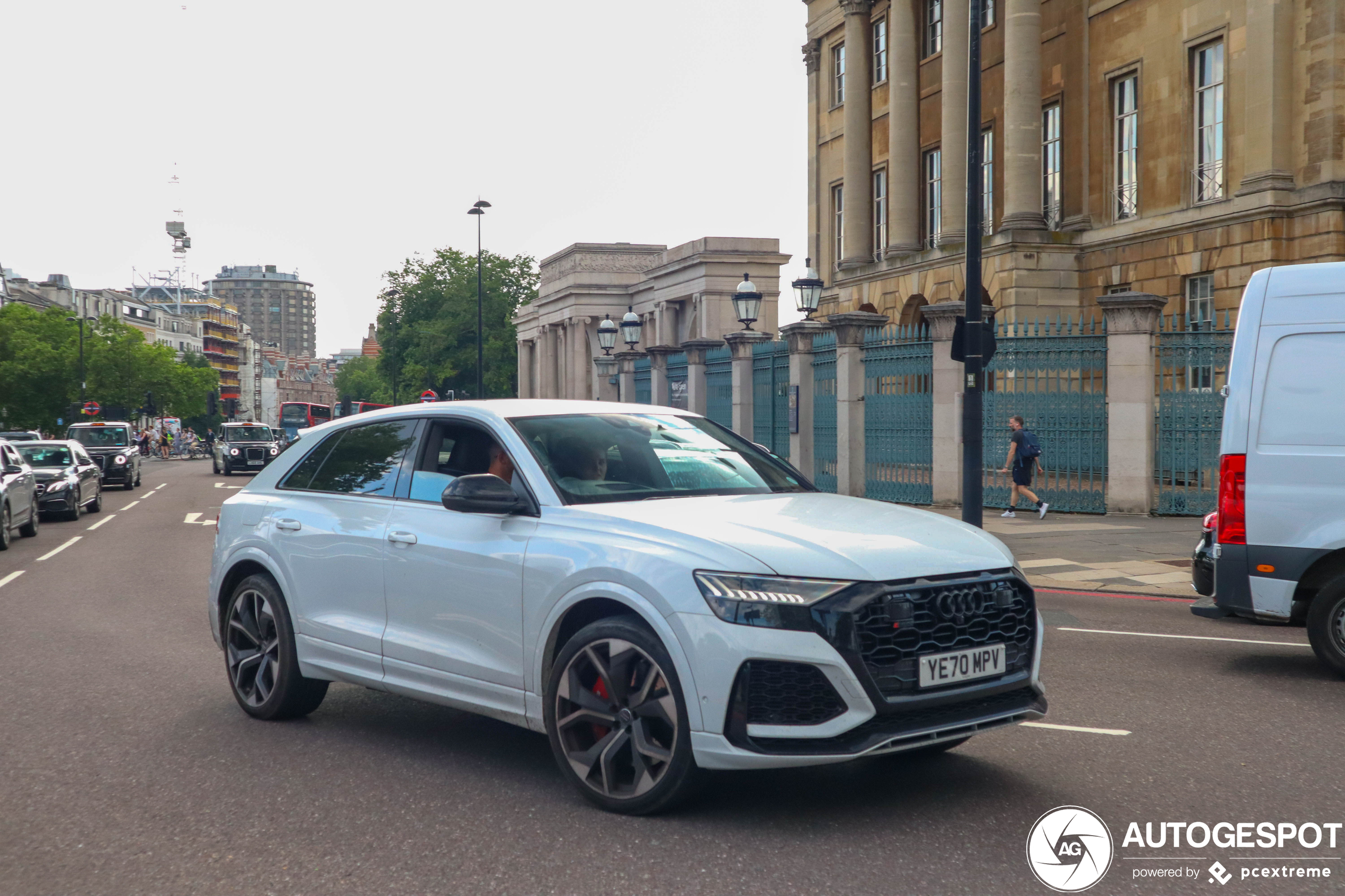 Audi RS Q8