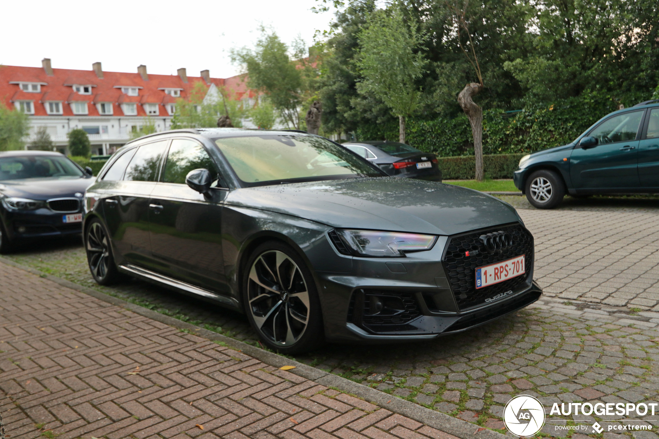 Audi RS4 Avant B9