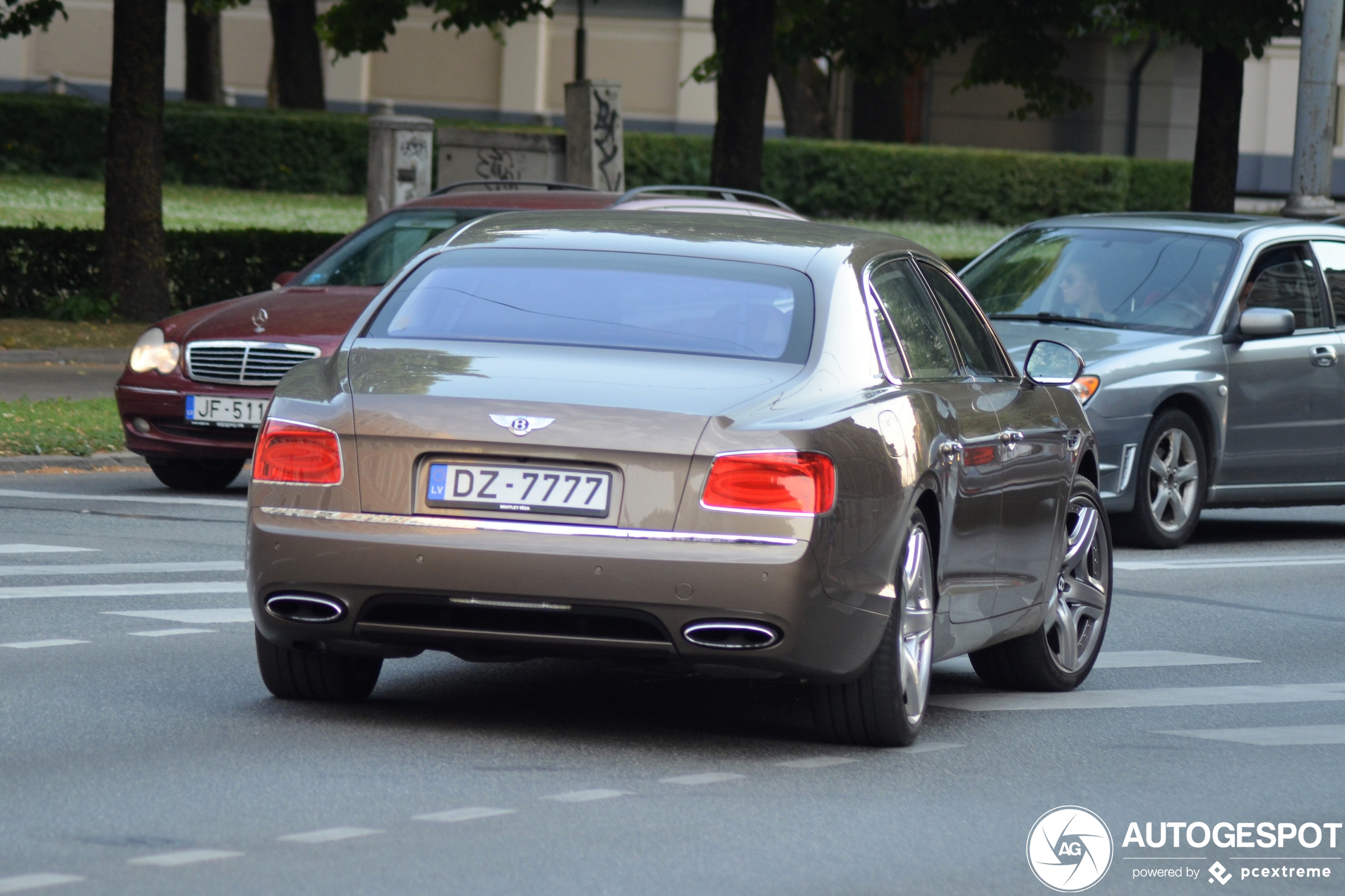 Bentley Flying Spur W12