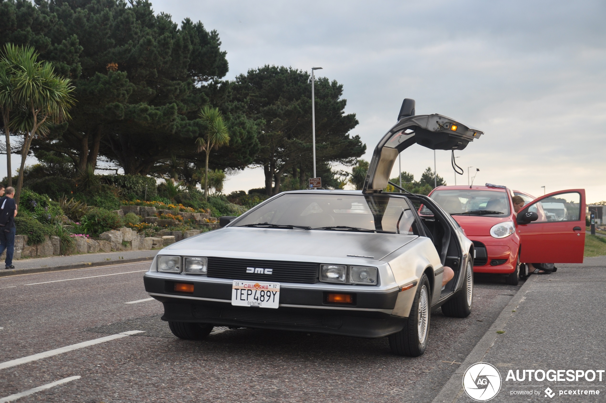 DeLorean DMC-12