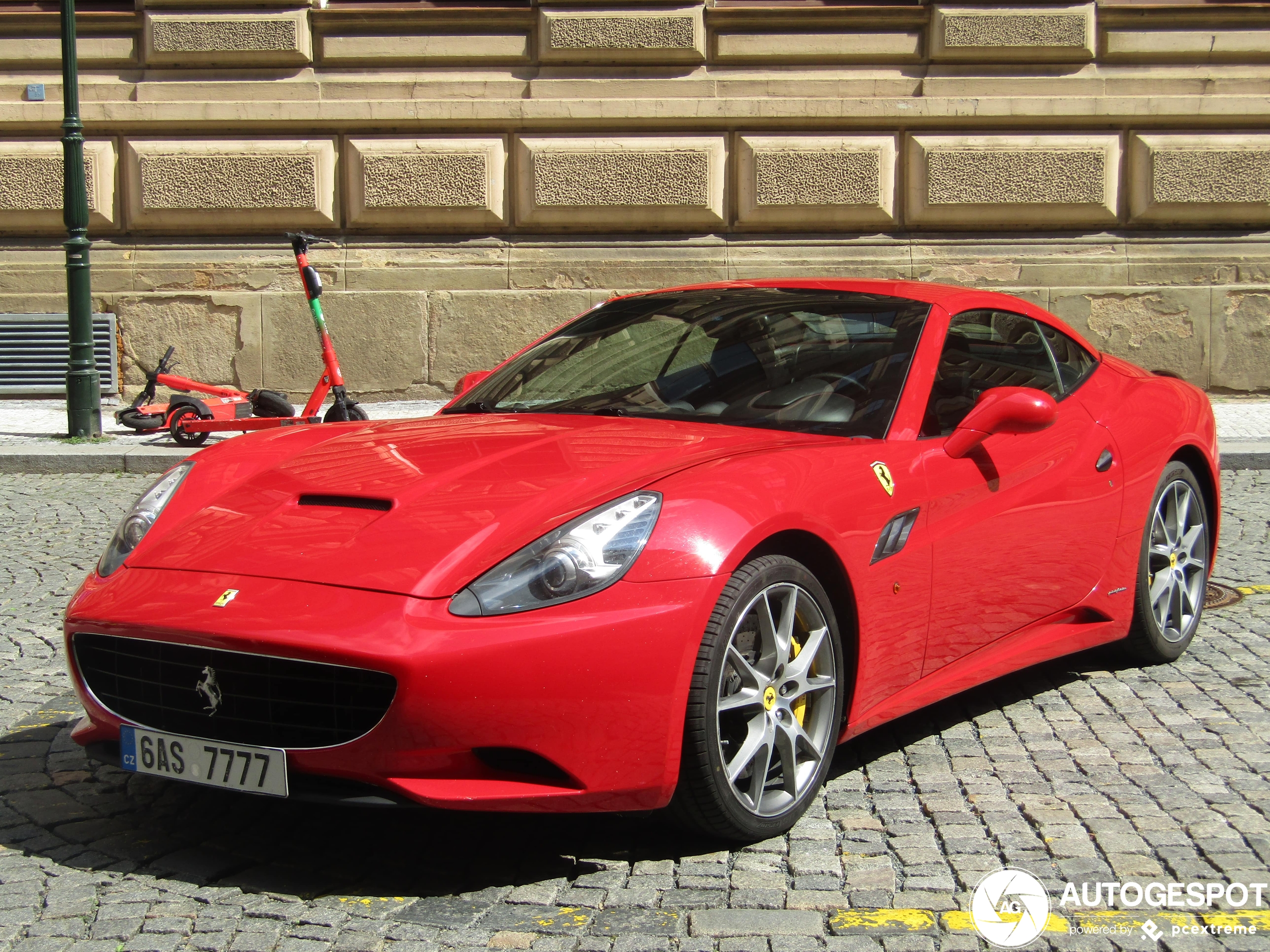 Ferrari California