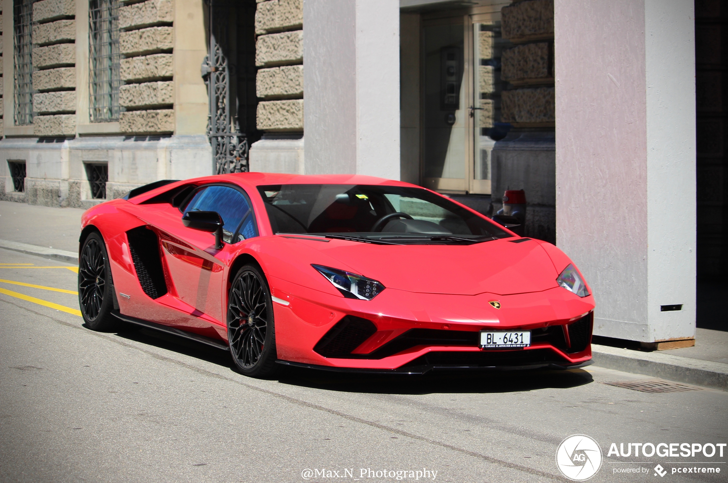 Lamborghini Aventador S LP740-4