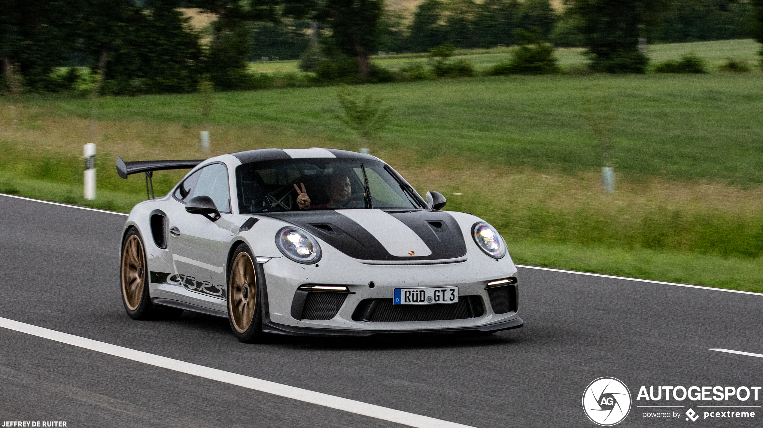 Porsche 991 GT3 RS MkII Weissach Package