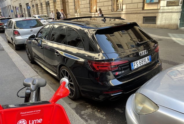 Audi RS4 Avant B9