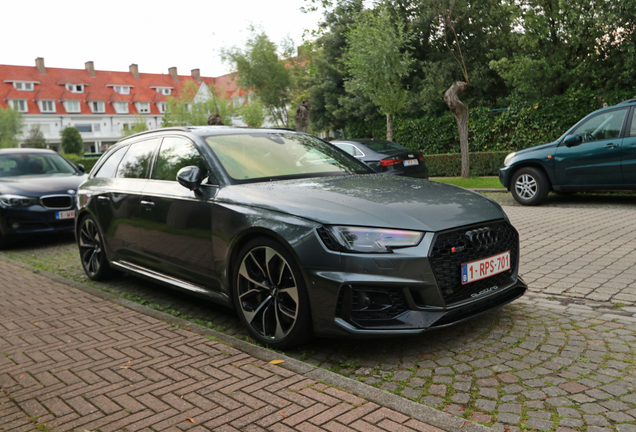 Audi RS4 Avant B9