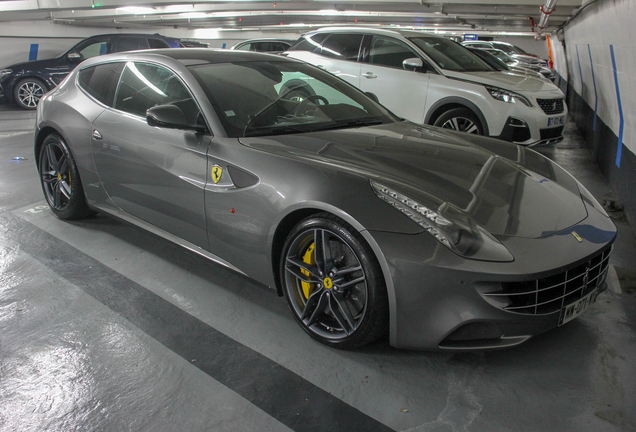 Ferrari FF