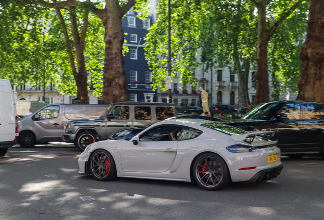 Porsche 718 Cayman GT4