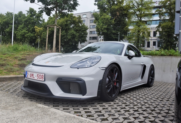 Porsche 718 Cayman GT4