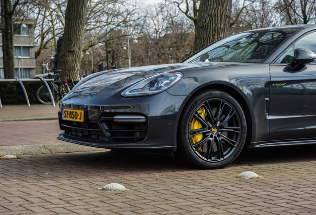 Porsche 971 Panamera Turbo S E-Hybrid