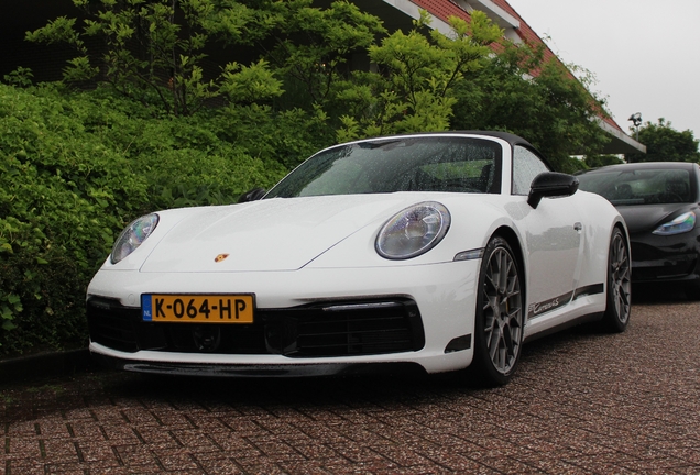 Porsche 992 Carrera 4S Cabriolet