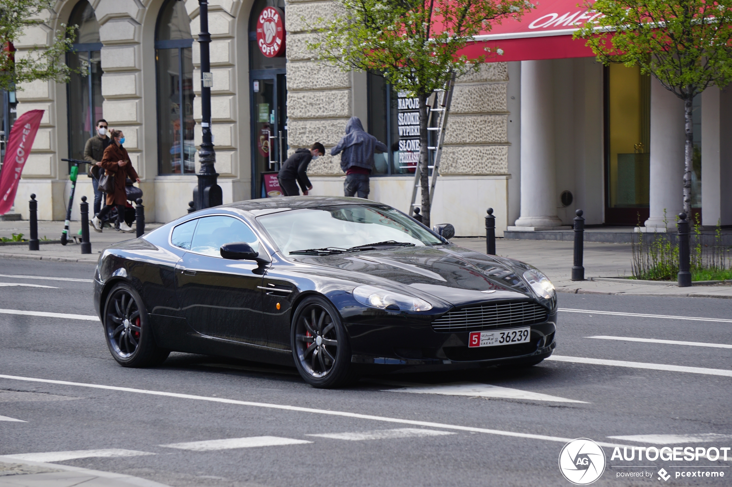 Aston Martin DB9