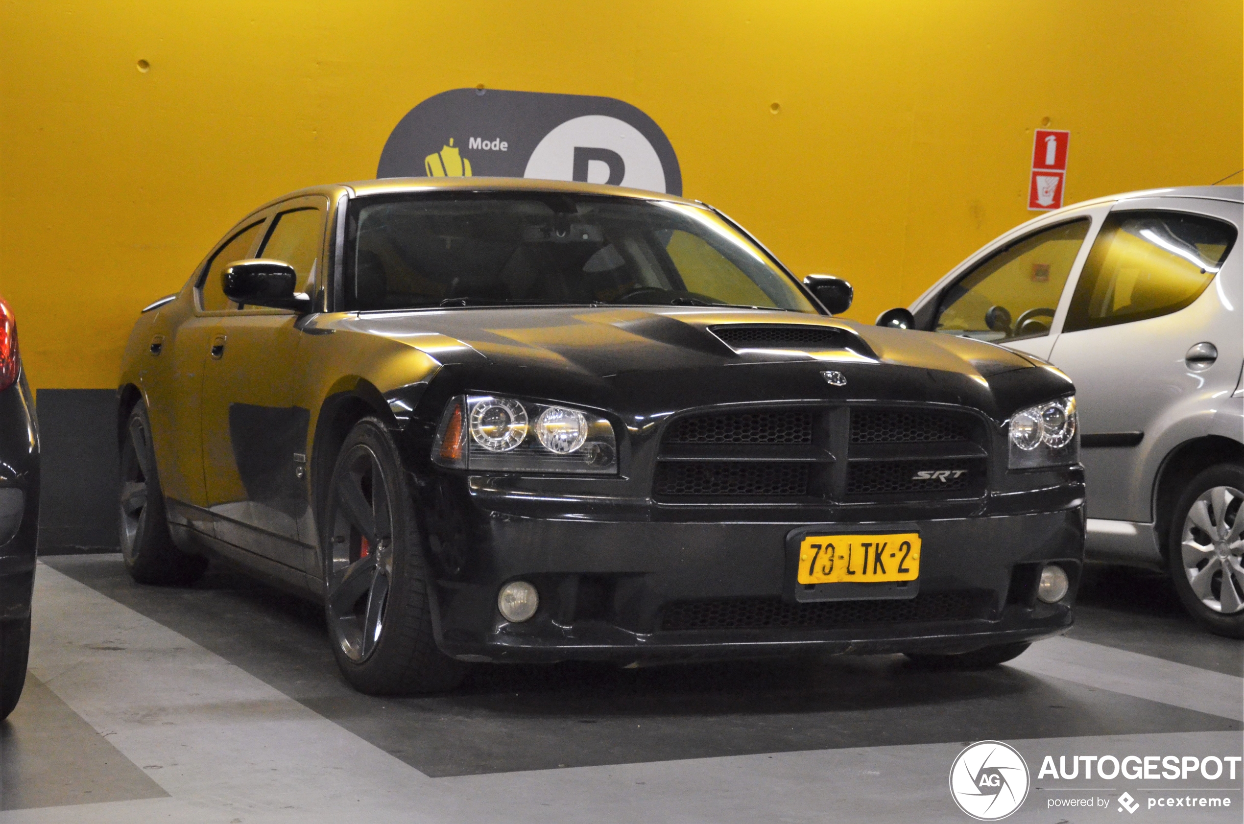 Dodge Charger SRT-8